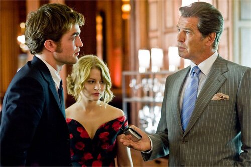 remember-me-robert-pattinson-emilie-de-ravin-pierce-brosnan